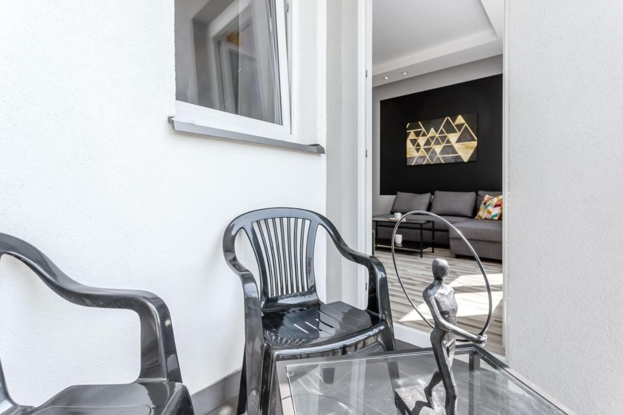 Chill Apartments Mokotow Business Park Warschau Buitenkant foto